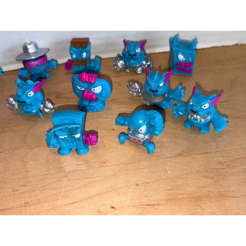 Lot of 18 SuperZings / SuperThings Blue Figures – Magic Box Mini Collectibles